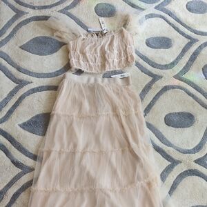 Elegant Cream Tule Skirt Alice And Olivia. Top Not Included